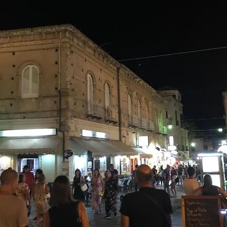 Palazzo Naso לינה וארוחת בוקר