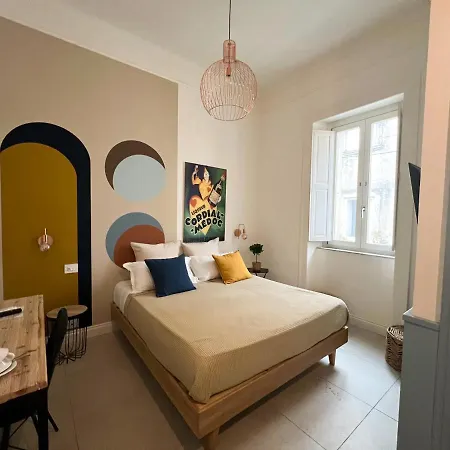 Palazzo Naso B&B 트로페아