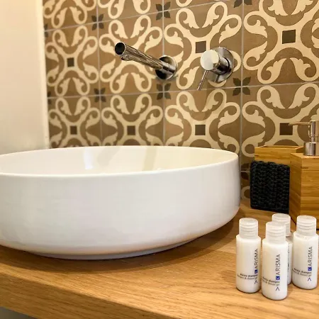 לינה וארוחת בוקר Palazzo Naso 4*