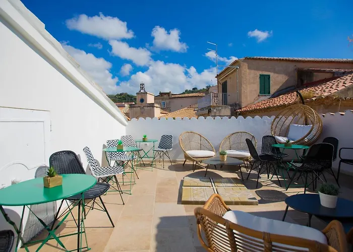 Bed & Breakfast Palazzo Naso 4*